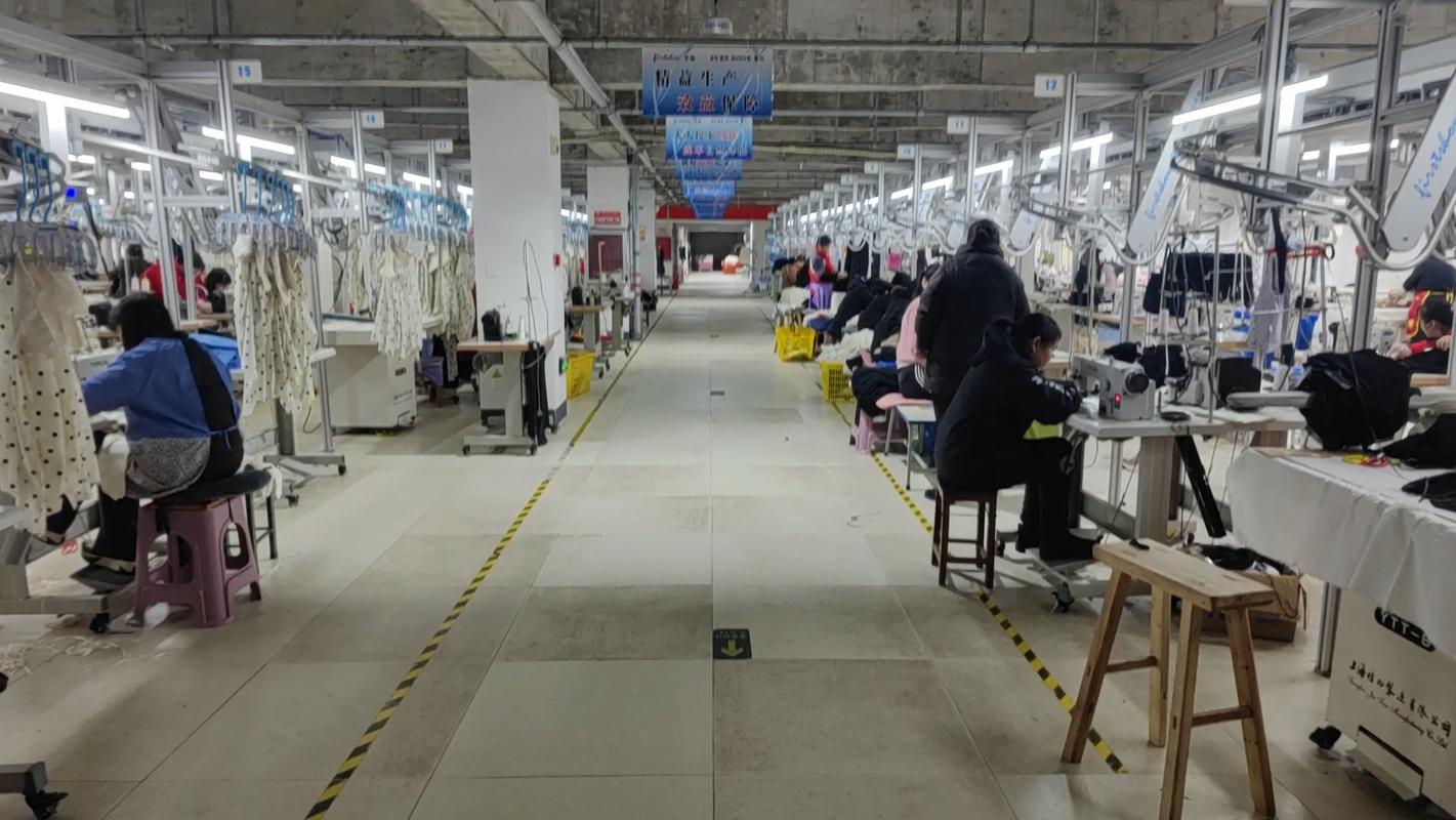 服裝工廠現(xiàn)場(chǎng)5s管理.5s現(xiàn)場(chǎng)管理是一種用于提高工作場(chǎng)所效率