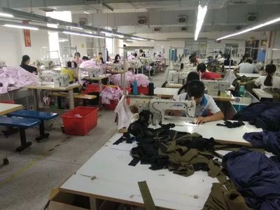 走進企業，暖心回訪——記我校就業學生回訪紀實之服裝輔料銷售篇